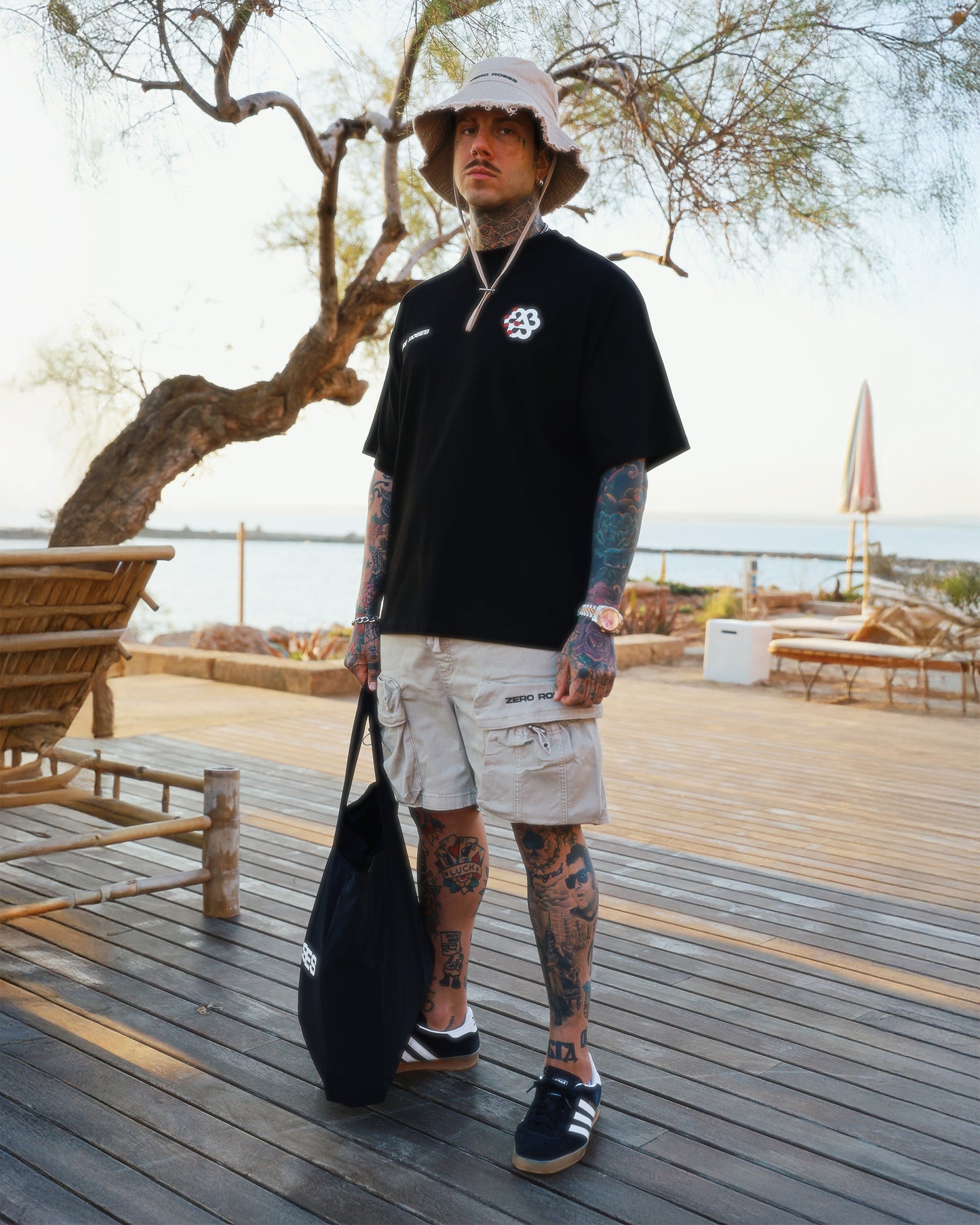 Roses T-Shirt - Black