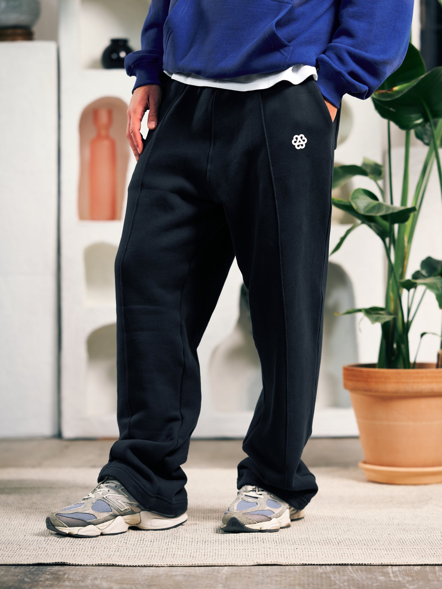Roses Sweatpants - Black