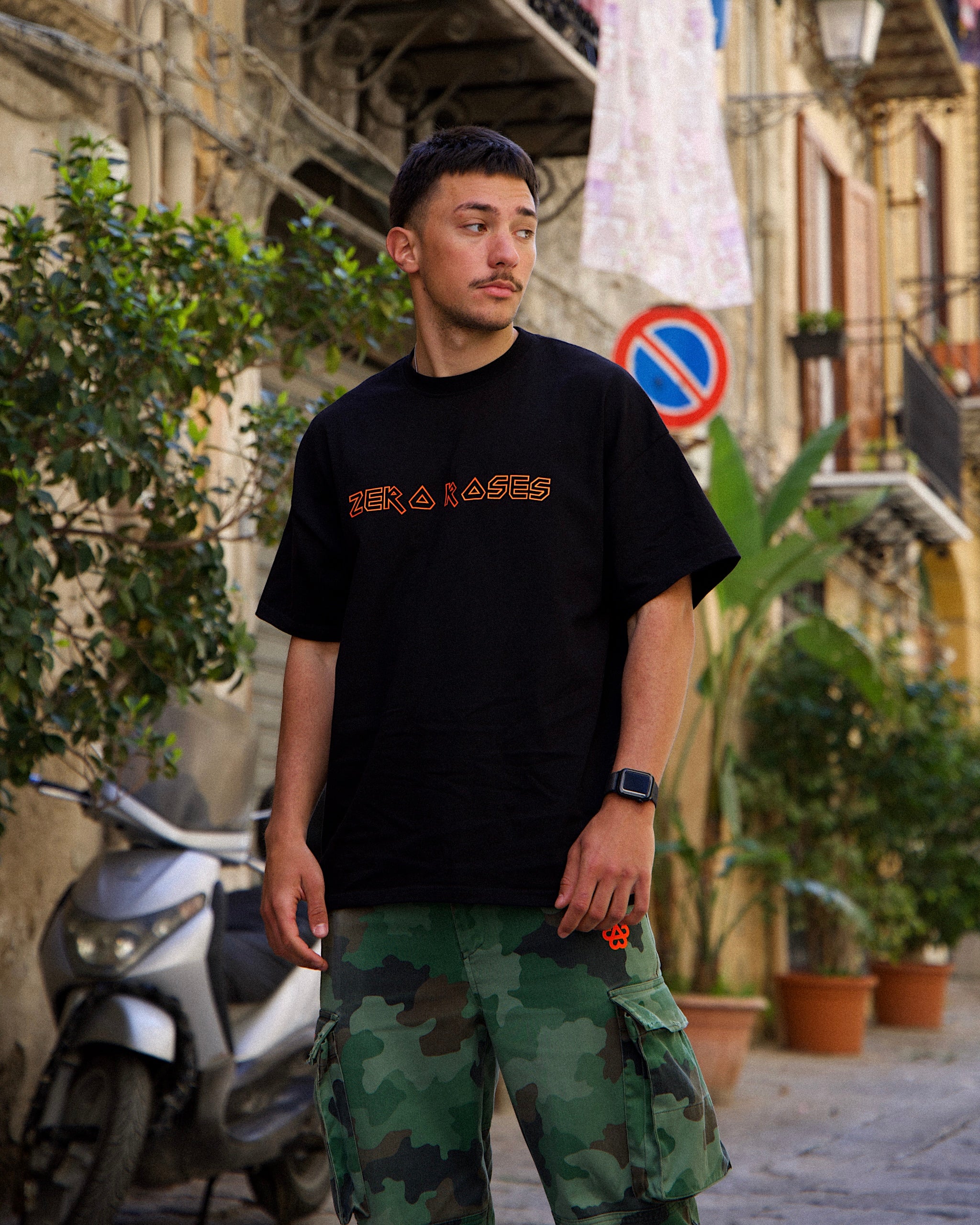 Emblem T-Shirt - Black