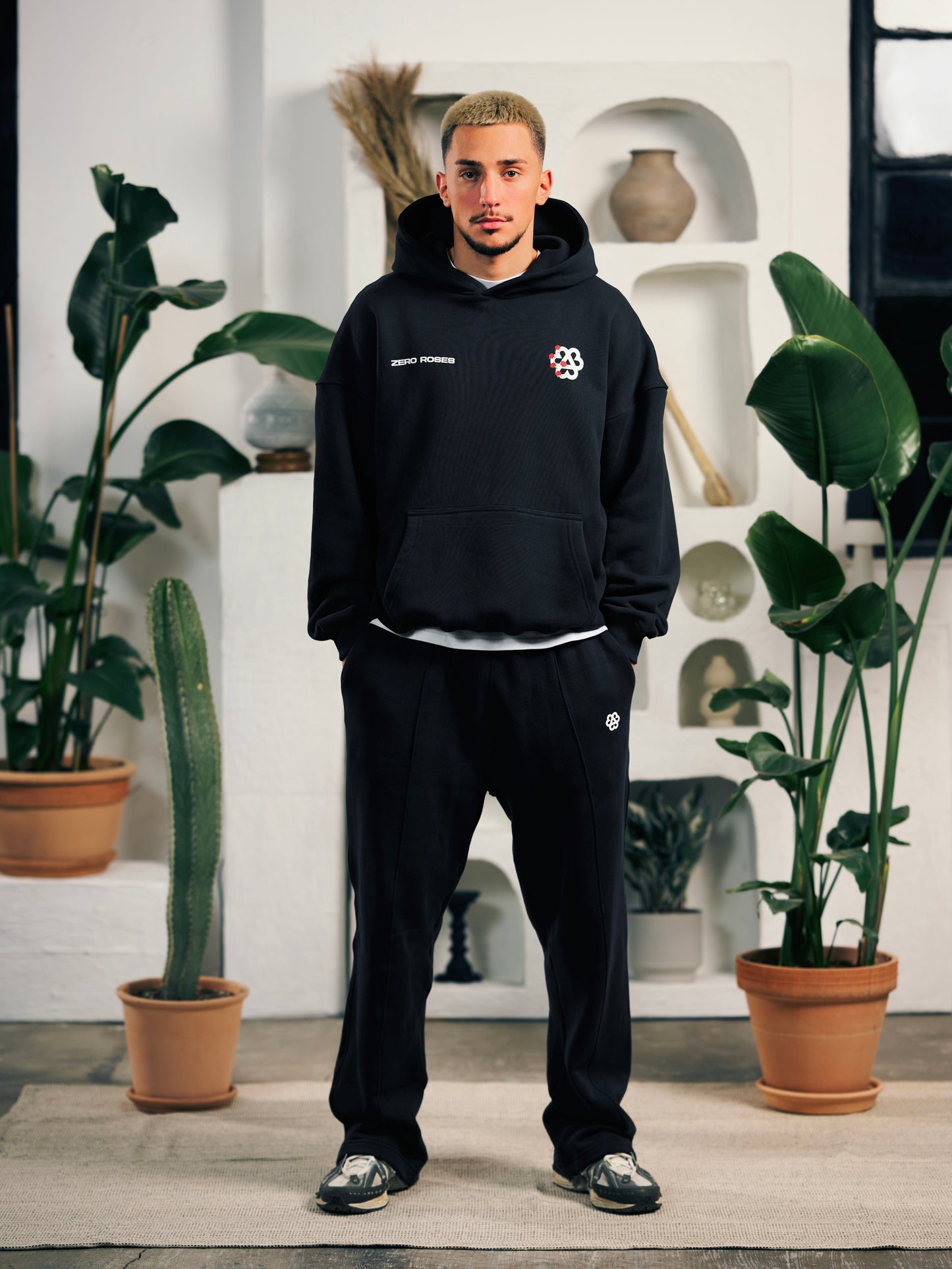 Roses Hoodie - Black